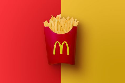 McDonald's UK to Start Serving Vegan Happy Meal in January 2020! - One Green PlanetOne Green Planet Mcdonalds Illustration, Mcdonalds Photography, Burger King Gift Card, Mcdonalds Food, Vegan Mcdonalds, Happy Meal Box, Mcdonalds Breakfast, Offer Letter, Mcdonalds Gift Card