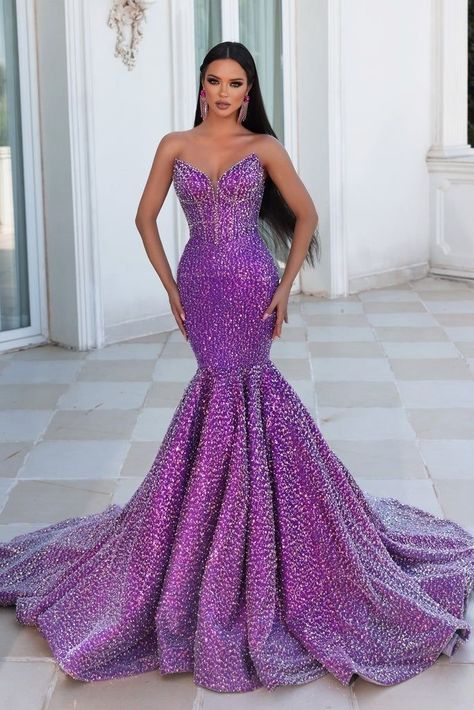 Fashion outfits/party wear dresses/designer dresses/purple Purple Pageant Dress, Purple Mermaid Gown, Gown Purple, Bad Dresses, Portia And Scarlett, Full Tulle Skirt, Scarlett Dresses, Prom Dresses Gowns, Iconic Dresses