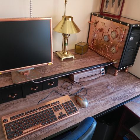 Steampunk Gaming Setup, Steampunk Game Room, Steam Punk Office, Poster Room Decor Ideas, Diy Trunk Or Treat Ideas, Steampunk Office Decor, Diy Trunk Or Treat, Diy Trunk, Steampunk Room