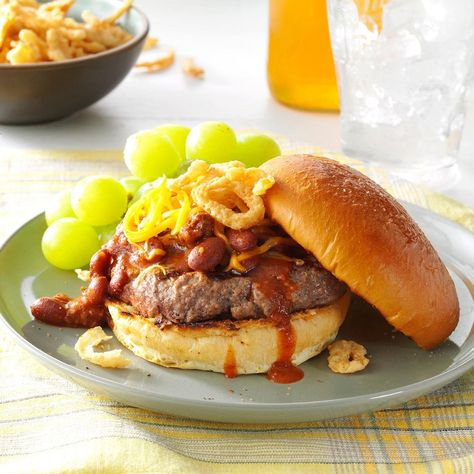 Cheddar Chili Burgers Exps15740 Gb143373d01 15 3bc Rms 7 Chili Burgers Recipe, Red Robin Recipes, Chili Burgers, Chili Burger, Burger Toppings, French Fried Onions, Copycat Restaurant Recipes, Hamburger Recipes, Dinner Bell