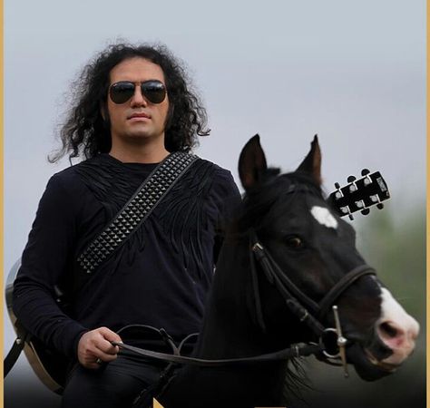 Singer : reza yazdani Reza Yazdani, Iran, Riding Helmets, Persian, Celebrities, Hats, Quick Saves