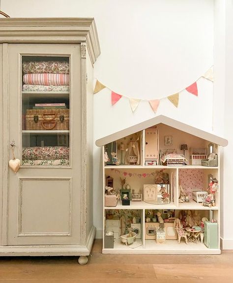 Maileg Doll House, Fairy Room, Kids Doll House, Girls Dollhouse, Maileg Mouse, Girls Playroom, Mouse House, Kids Bedroom Inspiration, Diy Doll Miniatures