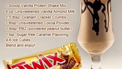 Snickers Protein Shake, Oreo Protein Shake, Snickers Protein, Protein Drink Recipes, Peanut Butter Protein Shake, Protein Shake Recipe, Whey Protein Shakes, Vanilla Protein Shakes, Coffee Protein Shake