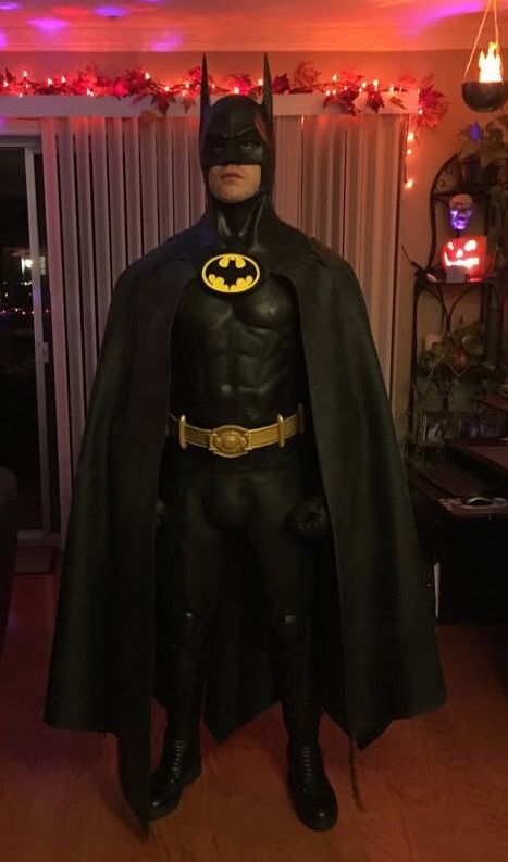 Bat Man Halloween Costumes, Batman Costume Aesthetic, Diy Batman Costume Men, Mens Superhero Costumes, Batman Costume Ideas, Batman Costume For Men, Male Halloween Costumes Men, Halloween Costumes Batman, Mens Batman Costume