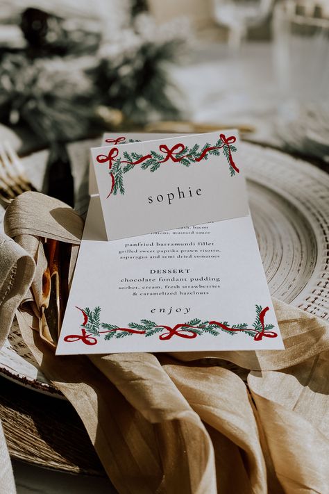 Table Name Cards Christmas, Social Christmas, Christmas Menu Design, Christmas Party Menu, Place Cards Template, Party Seating, Christmas Place Cards, Christmas Dinner Menu, Tent Card