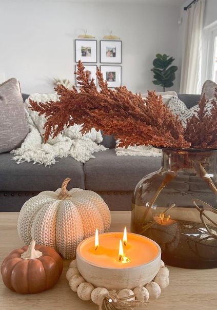 Fall Apartment Decor, Fall Farmhouse Decor, Fall Home Decor Ideas, Pumpkin Decorating Ideas, Fall Room Decor, Fall Living Room Decor, Fall Living Room, Cozy Fall Decor, Fall Decor Inspiration