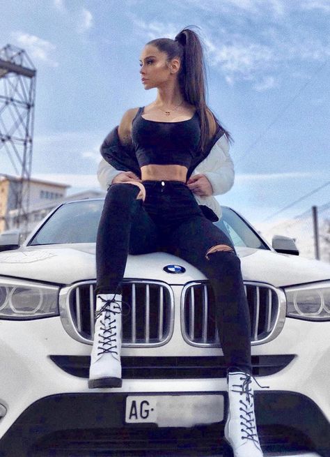 New Car Photo, Rainy Day Outfit For Work, Classic Car Photoshoot, Instagram Boys, Bmw Girl, Car Poses, 사진 촬영 포즈, White Car, Model Poses Photography