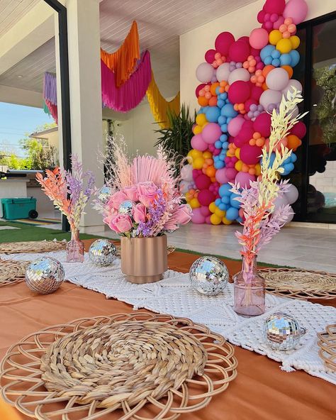 Coachella Theme Party Decoration, Coachella Inspired Party, Coachella Birthday Party, Coachella Party Theme, Coachella Party Ideas, Coachella Theme Party, Coachella Theme, Coachella Birthday, Festival Themed Party