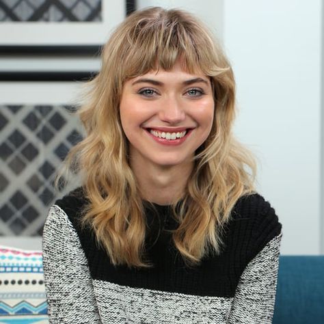 Imogen Poots Hair, Curly Long Bangs, Imogen Poots, Bob Haircut Curly, Videos Quotes, Curly Bangs, Curly Hair With Bangs, Curly Bob Hairstyles, Zac Efron