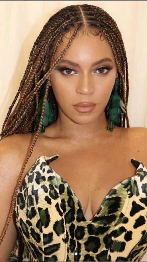 Honey Blonde Knotless Braids, Braids Aesthetic, Beyonce Braids, Multi Millionaire, Beyonce Hair, Blonde Box Braids, Single Braids, Afrikaanse Mode, Box Braids Hairstyles For Black Women