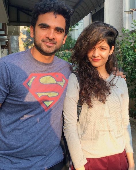 Ashok Selvan With Ritika Singh ! Ashok Selvan, Vijender Singh, Ritika Singh, Romantic Couple Images, Hindi Actress, Movie Pic, National Film Awards, Actress Without Makeup, Saree Poses