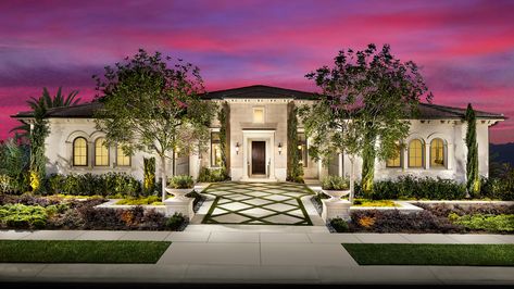 Estancia at Yorba Linda offers three single-story home designs to choose from Tuscan Homes Interior, Sell My House Fast, Single Story Homes, Toll Brothers, Outdoor Living Rooms, Mediterranean Homes, New Home Construction, Home Construction, Dream Homes