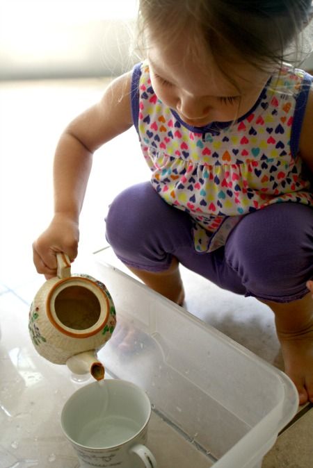 Toddler Pouring Activity...This was a fun activity that both the toddlers and preschoolers liked during our T is for Tea Time theme. Pouring Activity, Pouring Tea, Pouring Water, Toddler Activity, Toddlers And Preschoolers, Toddler Play, Montessori Toddler, Toddler Fun, Literacy Skills