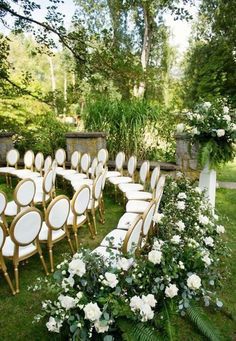 Wedding Ceremony Chairs, Funny Vine, Rustic Wedding Decorations, Ceremony Chairs, Flowers And Greenery, Garden Wedding Decorations, Ceremony Seating, Ceremony Inspiration, Salou