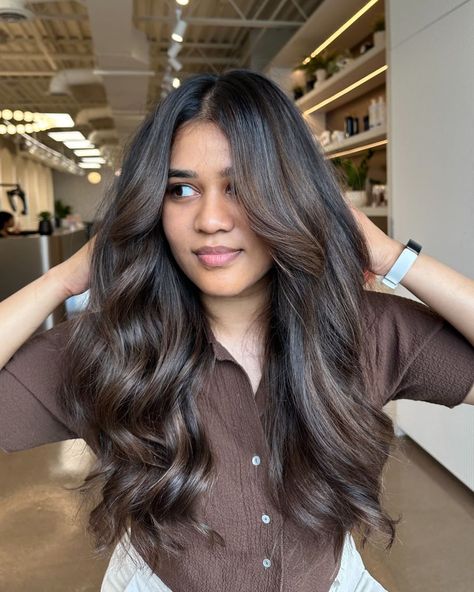 29 Ideas for Fall Hair Color for Brunettes - Fall Update 2024 Dark Brown With Soft Highlights, Hair Colors For Hispanic Women, Balayage For Dark Skin Tone, Dark Brown Subtle Highlights, Brown Subtle Highlights, Fun Fall Hair Colors, Fun Fall Hair, Dark Fall Hair Color For Brunettes, Hair Color For Brown Skin