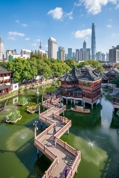 China Places To Visit, China City Aesthetic, Shanghai Aesthetic, Shanghai China Travel, Yuyuan Garden, China Aesthetic, Shanghai Travel, Shanghai Skyline, Shanghai City