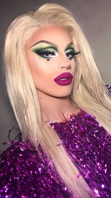 Transvestite Makeup, Drag Make-up, Drag Queen Makeup, Drag Makeup, Heavy Makeup, Queen Makeup, Celebrity Dads, Drag Queens, Rupaul