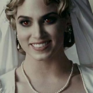 Rosalie. Rosalie Twilight, Rosalie Cullen, The Twilight Saga Eclipse, Rosalie Hale, Twilight 2008, Twilight Photos, The Cullen, Edward Bella, Twilight Series