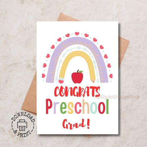 Graduation Preschool, Kindergarten Gifts, Kids Graduation, Preschool Gifts, Grad Cards, Preschool Graduation, Rainbow Card, Kindergarten Graduation, Graduation Card