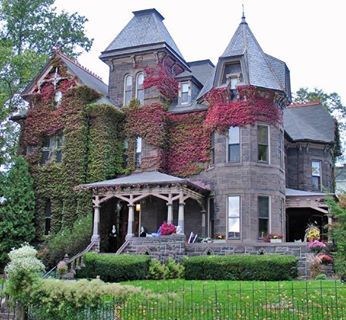 Stone Victorian House. Mansion Homes, Old Victorian Homes, Victorian Style Homes, Real Estat, Victorian Mansions, Victorian Home, Victorian Architecture, Pretty House, Beautiful Architecture