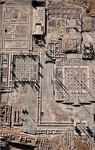 Persepolis, Persia. Iran Persepolis Iran, Achaemenid Empire, Istoria Artei, Ancient Persia, Persian Empire, Ancient Technology, Ancient Mysteries, Ancient City, The Ruins