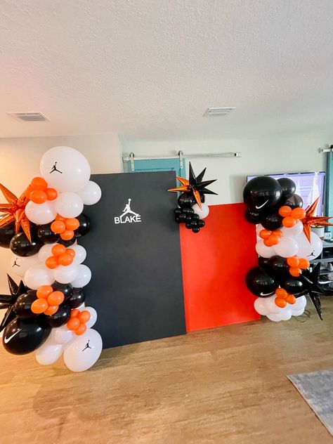 Nike Jordan 12 preteen boy birthday party ideas inspiration inspo balloon backdrop display decor jump man basketball Nike Birthday Party Ideas, Nike Jordan 12, Boy Birthday Party Ideas, Custom Balloons, 14th Birthday, Balloon Backdrop, Jordan 12, Balloon Design, Boy Birthday Party