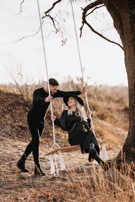 Couple Playground Photoshoot, Swing Photoshoot Ideas, Swing Poses, Anniversary Picture Poses, Hoco Photos, Hoco Pictures, Fall Minis, Girl Swinging, Backyard Swings