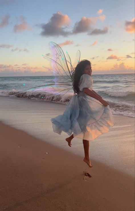 Ocean, Fairy Fairy Real Life, Beach Fairy Aesthetic, Mushroom Board, Faerie Core, Fairy Core Aesthetic, Ethereal Fairy, Fair Outfit, Water Nymph, Real Life Fairies