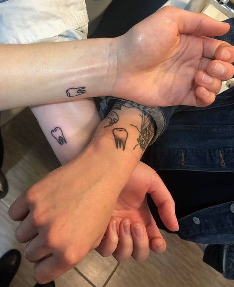 Boygenius tattoos on wrist Lip Tats, Tooth Tattoo, Love Lips, Me And My Dog, Phoebe Bridgers, Stick And Poke, Piercing Tattoo, Body Mods, Instagram Live