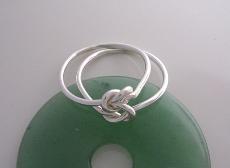 Double Love Knot Ring in Sterling Silver by isidro on Etsy, $29.00 Celtic Fashion, Silver Market, Celtic Love Knot, Love Knot Ring, Aluminum Jewelry, Celtic Knot Ring, Delicious Cakes, Make Your Own Jewelry, Twist Ring