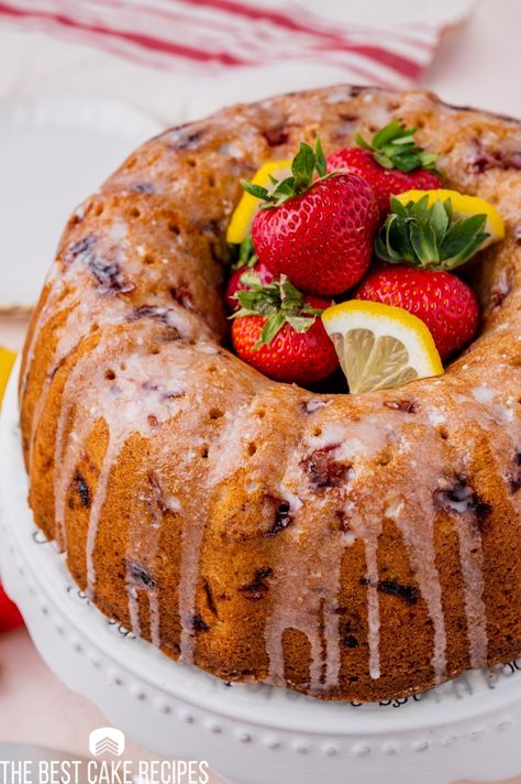 Five Flavor Pound Cake, Strawberry Yogurt Cake, The Best Cake Recipes, Homemade Strawberry Lemonade, Lemonade Cake, Easy Bundt Cake, Wine Cake, Bundt Cake Recipe, Lemon Bundt Cake