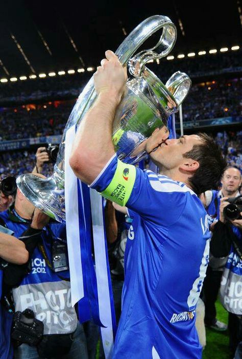 Frank Lampard ♡ Lampard Chelsea, Chelsea Fc Wallpaper, Chelsea Wallpapers, Ucl Final, Frank Lampard, Chelsea London, Chelsea Football Club, Football Photos, Chelsea Football