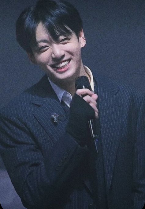 Jungkook Cute Smile, Jungkook Bunny Smile, Jungkook Smiling, Jungkook Happy, Jungkook Smile, Jeon Jungkook Photoshoot, Jeon Jeongguk, First Love Bts, Jungkook Aesthetic