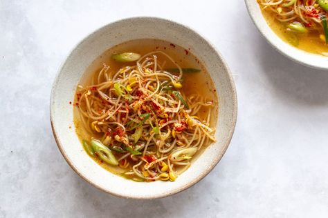 Korean Bean Sprout Soup (Kongnamul Guk) Recipe Miso Cabbage, Spicy Beef Soup, Bean Sprout Soup, Korean Soup Recipes, Korean Cabbage, Sprout Soup, Hangover Soup, Korean Soup, Bean Sprout