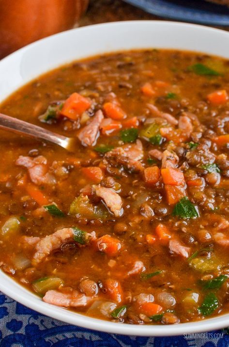 Lentil And Bacon Soup, Noom Meals, Slimmingworld Recipes, Veg Soup Recipes, Dieting Foods, Shred 10, Soup Maker Recipes, Vegetarian Soups, Cave Girl