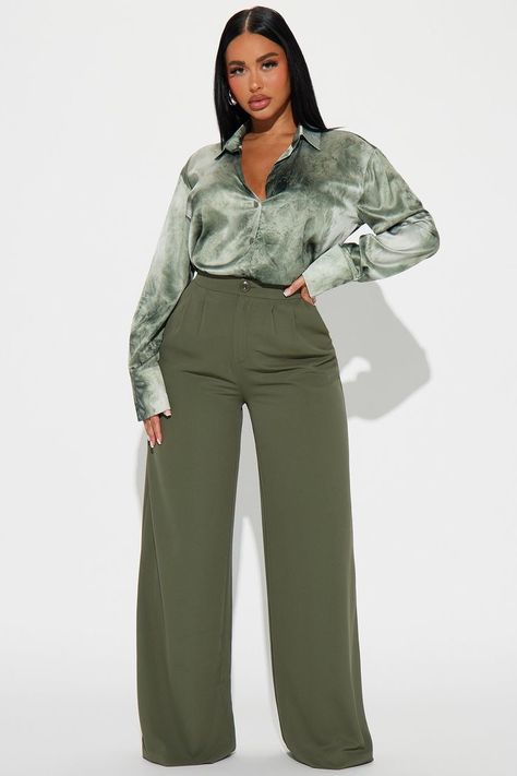 Fashion Nova Business Outfits, Olive Green Work Outfit, Outfit For Office Women, Button Down Shirt Outfit Work, Olive Outfits For Women, Modern Business Casual Women, Silk Button Down Shirt Outfit, Green Monochrome Outfit, Stylish Office Outfits Women