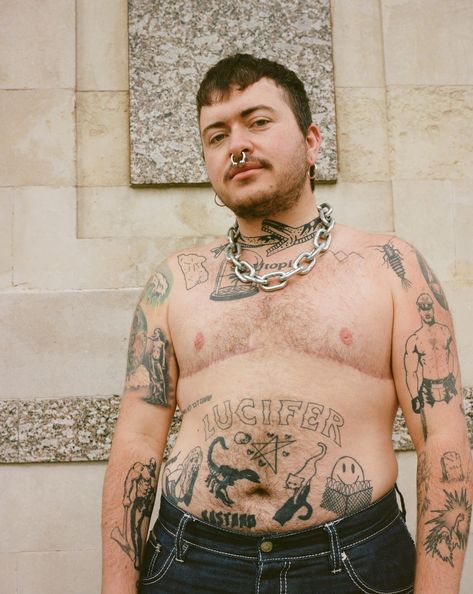 Trans+, nonbinary and gender nonconforming Londoners, in their own words - i-D Gender Nonconforming, Trans Boys, Arte 8 Bits, Tattoo Portfolio, Tattoo Cover, Dad Bod, Body Reference, Tattoos And Piercings, Look Cool