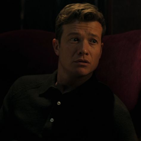 #you #rhysmontrose #edspeleers #you4 Rhys Montrose, Ed Speleers, Penn Badgley, Comfort People, Series Movies, Season 4, Celebrity Crush, Actors & Actresses, Actresses