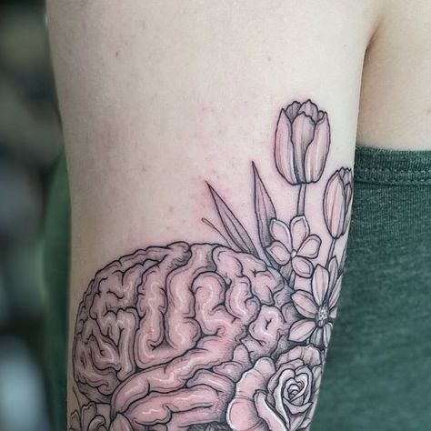 amanda✨ on Instagram: "Had so much fun with this brain and floral piece🌿✨ • • • • • #anatomicaltattoo #anatomy #floraltattoo #floraldesign #rosetattoo #tuliptattoo #finelinetattoo #botanicaltattoo #botanicalart #fortcollinstattoo #fortcollinstattooartist #focotattoo #coloradotattooartist #denvertattoo" Anatomical Tattoos, Biblical Tattoos, Tulip Tattoo, Botanical Tattoo, February 9, Fine Line Tattoos, S Tattoo, Fort Collins, Rose Tattoo