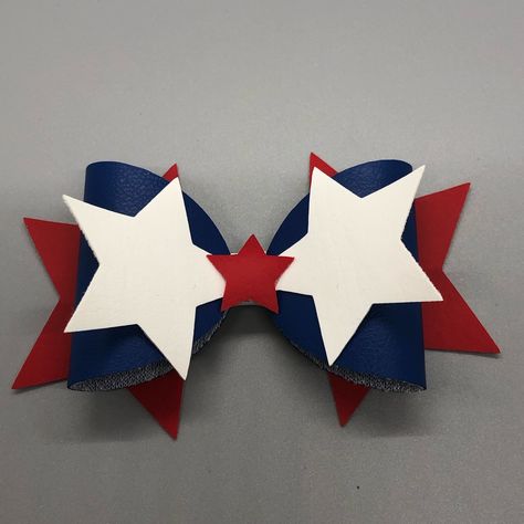 Brand New Handmade Faux Leather Star Hair Bows! Message Me If You Prefer This To Be Worn On The Left Or The Right. Cricut Bows, Hair Bow Svg, Bow Template Svg, Faux Leather Bows, Spring Hair Bows, Red Hair Bow, Bow Svg, Bow Template, Hair Bow Sets