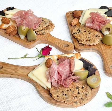 NEW!!! Create a Personalized Charcuterie or Crudité 🫑 🍅 🧀 with these single serve mini boards! Why share when you can have your favorite nibbles all to yourself?! Sold in sets of 3 and available in stores only. #charcuterieboardsofinstagram #smallthingsmakemehappy #Crudité Personal Charcuterie Board, Brunch Charcuterie, Mini Charcuterie, Cheese Party, Cheese Boards, Edible Art, Single Serve, Personalized Party, Charcuterie Board