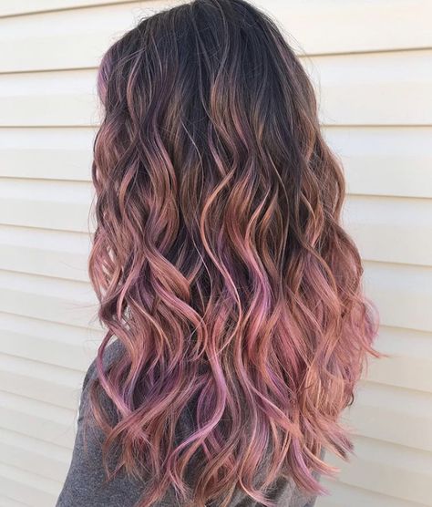 Rose Gold Balayage Curly Hair, Rose Gold Hair Ombre Brunette, Rose Gold Dip Dye Hair, Blush Balayage Brunette, Brunette With Blonde And Pink Highlights, Brown Hair With Blonde And Pink Balayage, Pink Babylights Brunette, Brunette Balayage Hair Pink, Pink Tip Hair Brown