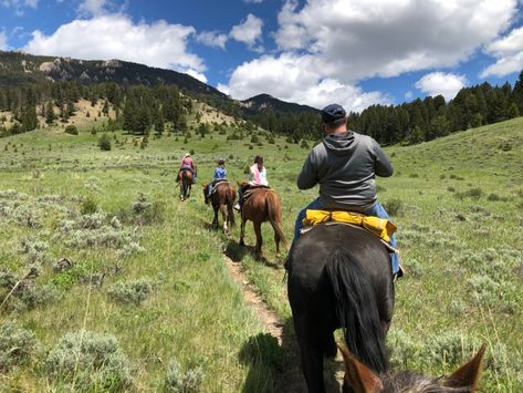 Hamilton Montana, Big Sky Resort, Ranch Vacation, Mountain Summer, Horseback Riding Outfits, Yellowstone River, West Yellowstone, Horse Trail, Bozeman Mt