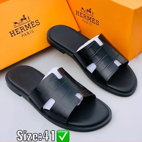 Handmade Shoes Pattern, Best Sandals For Men, Mens Sandals Fashion, Brown Shoes Men, Dinner Gowns, Leather Slippers For Men, Canvas Bag Design, Hermes Men, Men Slippers