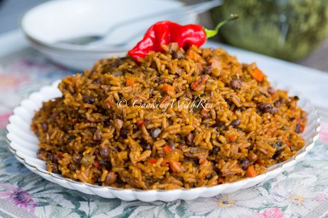 Pelau Recipe Trinidad Vegan, Trini Rice And Peas, Pelau Recipe Trinidad, Pelau Recipe, Trinidadian Food, Peas Rice, Trinidadian Recipes, King Oyster Mushrooms, Trinidad Recipes