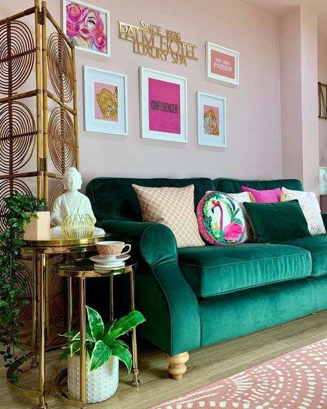 Pink Airbnb, Green Sofa Living, Pink Painted Walls, Home Styling Tips, Green Velvet Sofa, Pink Living Room, Sofa Handmade, Green Sofa, Room Color Schemes