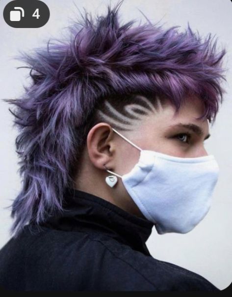 Just an idea for his hair 😝 Woman Mohawk, Mohawk Hairstyle, Hair Inspiration Short, Mohawk Hairstyles, Punk Hair, Alternative Hair, Mullet Hairstyle, Hair Reference, Cut My Hair