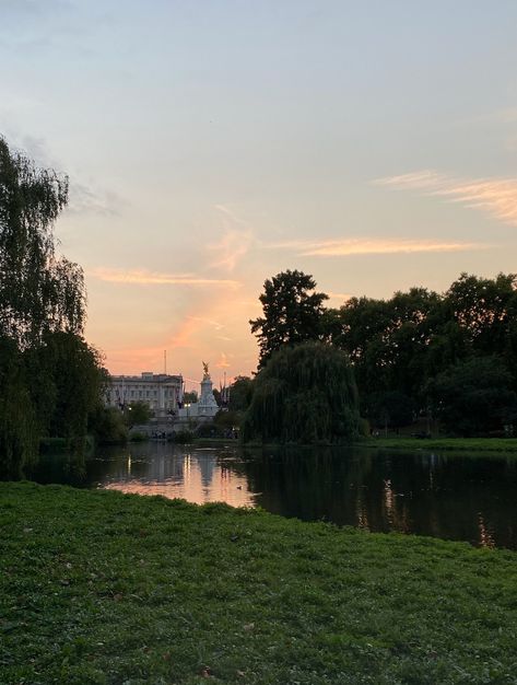 St James Park London, London Video, Waterloo Sunset, St James's Palace, London Girl, St James Park, London Vibes, Palace London, London Living