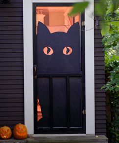 Halloween Cat Door Decorations, Halloween Slumber Party, Fun Halloween Decorations, Slumber Party Decorations, Halloween Decorating Ideas, Contest Ideas, Halloween Props Diy, Scaredy Cat, Cat Dress