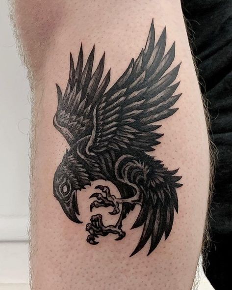 210+ Coolest Crow Tattoos Ideas With Meanings (2022) - TattoosBoyGirl Crow Tattoo Meaning, Crow Tattoo For Men, Celtic Raven Tattoo, Black Crow Tattoos, Crow Tattoos, Shen Long Tattoo, Crow Tattoo Design, Deep Images, Unusual Tattoo